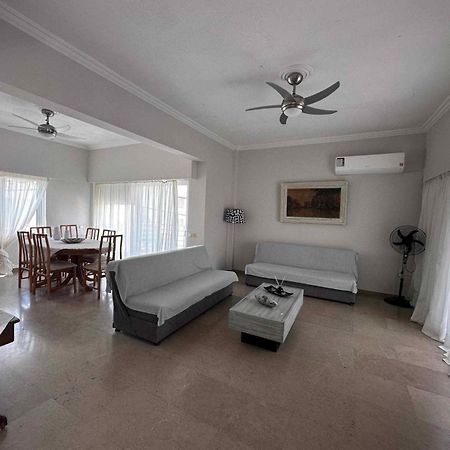 Beach Front Apartment Nea Palatia ภายนอก รูปภาพ