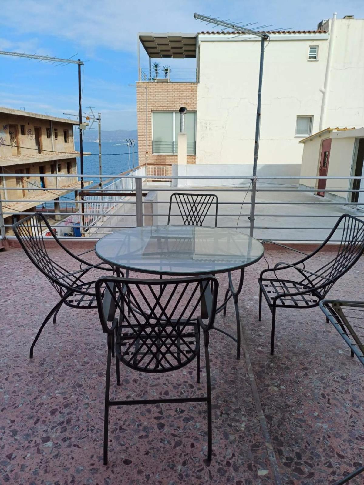 Beach Front Apartment Nea Palatia ภายนอก รูปภาพ