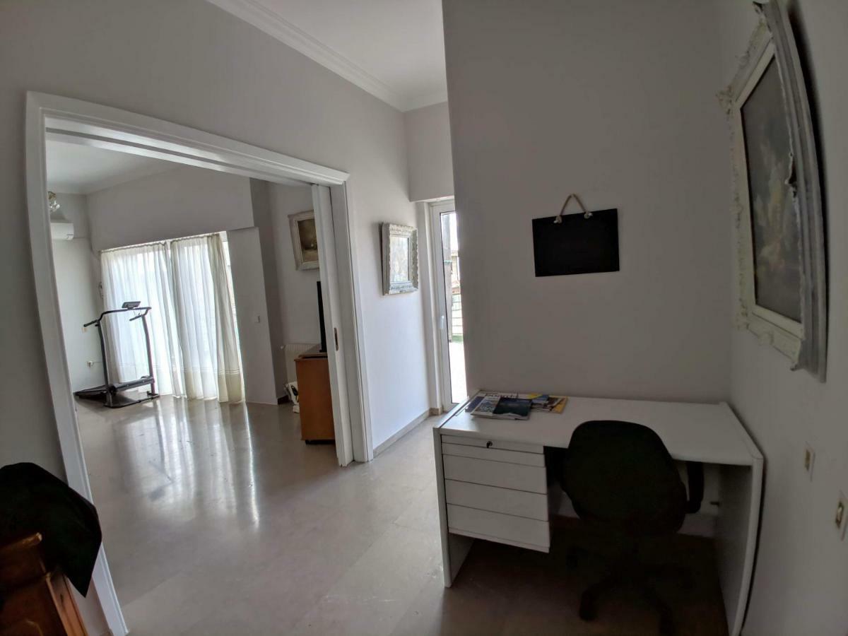 Beach Front Apartment Nea Palatia ภายนอก รูปภาพ